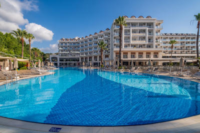 Grand Ideal Premium