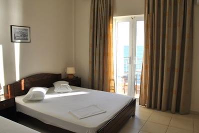 Foto Kalypso Rooms ** Poros