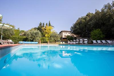 Foto Villa San Lucchese **** Poggibonsi