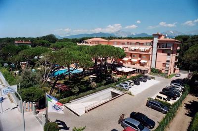 Foto Hotel Versilia Palace **** Marina Di Pietrasanta