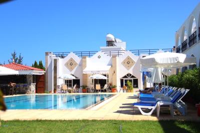 Foto Bare Hill Holiday Village ** Alsancak