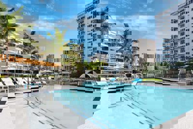 Foto Doubletree by Hilton The Gates South Beach **** Miami Beach