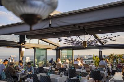 Foto Tria Istanbul **** Istanbul