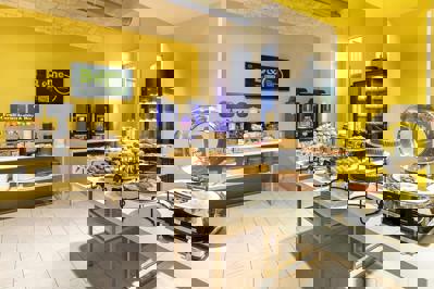 Foto Bed & Breakfast B en B HOTEL Roma San Lorenzo Termini *** Rome