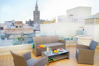 Foto Overland Suites Catedral **** Sevilla