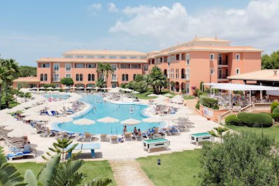 Grupotel Macarella Suites en Spa