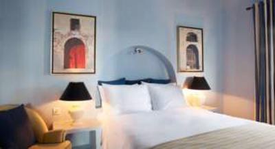 Hotel Cosmopolitan Suites