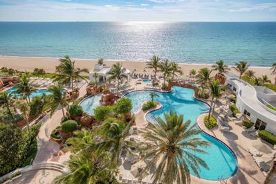 Hotel Trump International Beach Resort