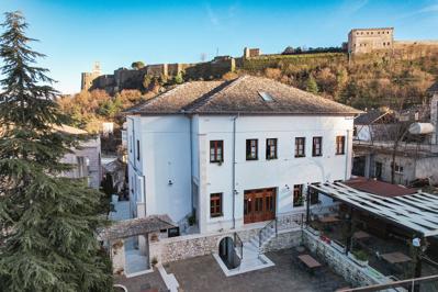 Foto Bineri **** Gjirokaster