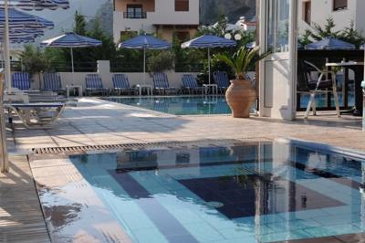 Foto Chrysanthi Hotel - Studios en Apartments ** Pefki