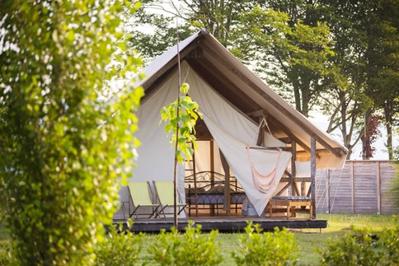Foto Glamping Kolpa Resort ** Krasiniec