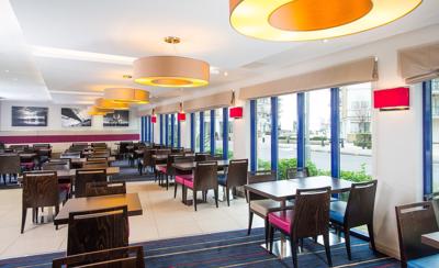 Foto Holiday Inn Express Wandsworth *** Londen