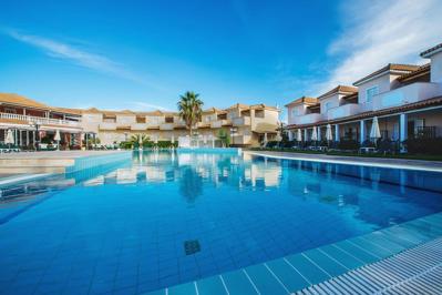 Foto Eco Resort Zefyros ** Agios Kyrikos