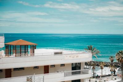 Foto Palm Beach Tenerife *** Playa De Las Americas