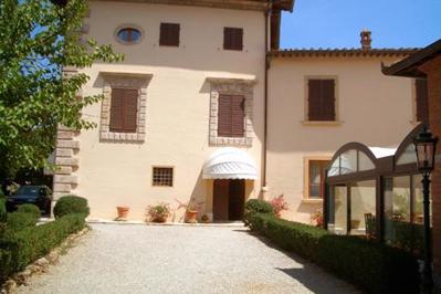 Foto Villa San Lucchese **** Poggibonsi