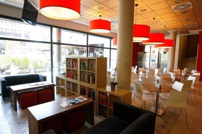 Foto Travelodge Madrid Torrelaguna *** Madrid