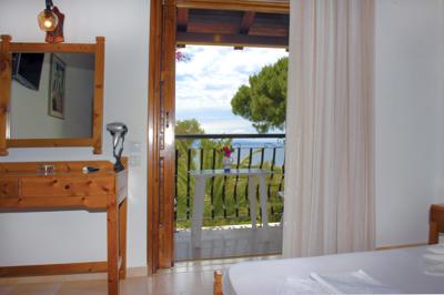 Foto Anna-Maria Villa *** Agia Paraskevi