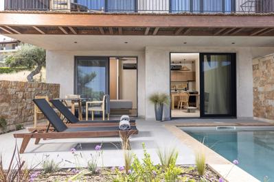 Foto Pnoes Luxury Suites *** Paliouri