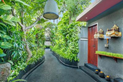 Foto Seminyak Sanctuary Villa by Ini Vie Hospitality **** Legian Beach