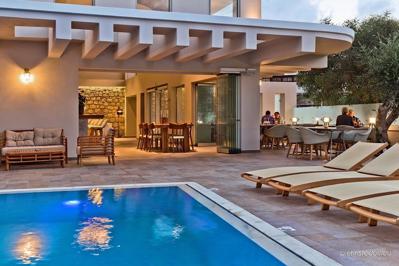 Foto Parasol Luxury Hotel en Suites **** Pigadia Karpathos Stad