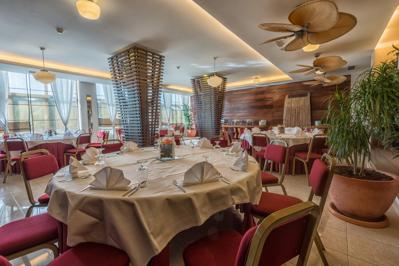 Foto Amazonia Jamor **** Queijas