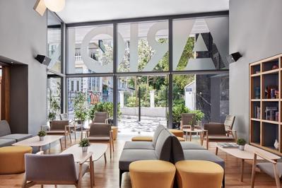 Foto Arion Athens *** Athene