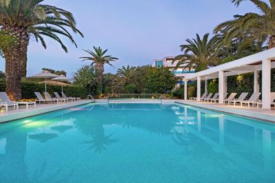 Foto TRYP by Wyndham Corfu Dassia **** Dassia