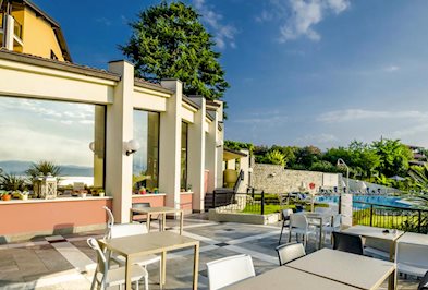 Foto Aparthotel Belvedere *** Manerba Del Garda