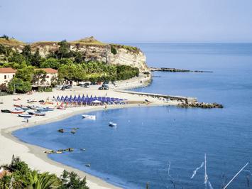Foto Baia delle Sirene Beach **** Briatico