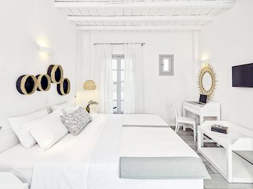 Foto Mr en Mrs White Paros **** Naoussa