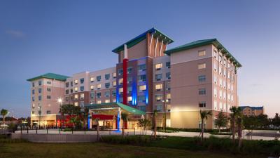 Holiday Inn Express en Suites Orlando At Seaworld