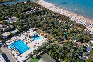 Foto Stork Village **** Roseto Degli