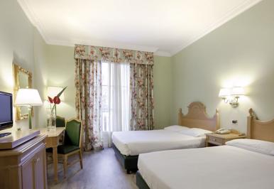 Foto Hotel Gardaland **** Castelnuovo del Garda