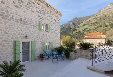 Foto Hotel Libertas **** Kotor