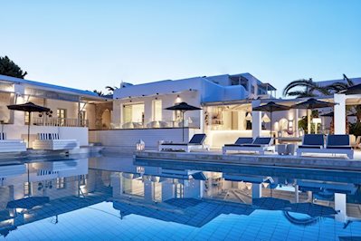 Foto Mr en Mrs White Paros **** Naoussa