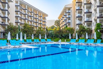 Foto Hotel Ramada by Wyndham Resort Kusadasi en Golf ***** Kusadasi