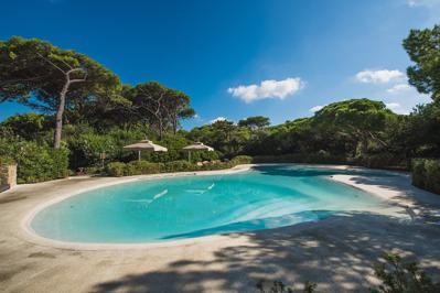 Roccamare Resort
