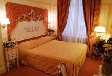 Champagne Palace