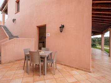 Foto Residence Baia dei Mirti **** Vignola Mare