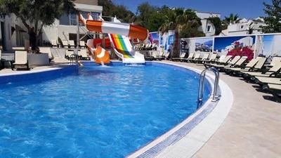 Foto Club Blue White **** Turgutreis