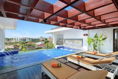 HARRIS Seminyak