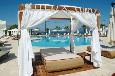Foto Ionian Emerald Resort ***** Karavomilos