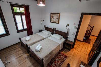 Foto Kastro ***** Gjirokaster