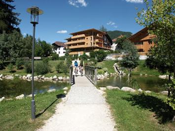 Foto Brotz *** Rasen Antholz