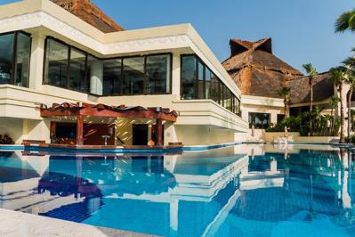 Foto Hotel Bahia Principe Luxury Akumal ***** Akumal