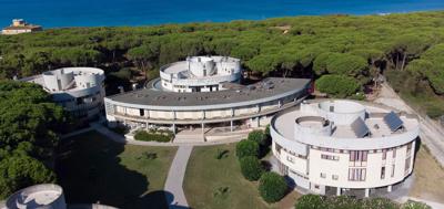CSA Holiday House Hotel
