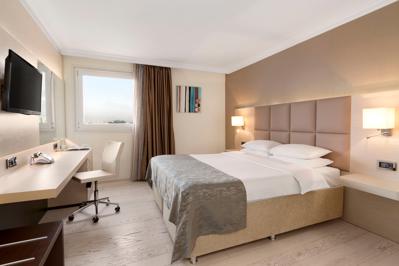 Foto Ramada by Wyndham Sofia City Center **** Sofia