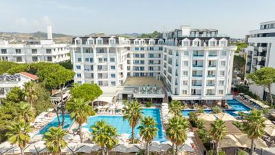 Foto Hotel Fafa Premium Resort **** Golem
