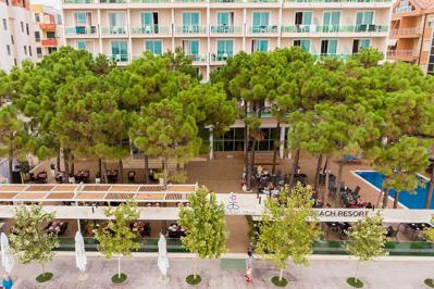 Foto Albanian Star **** Golem