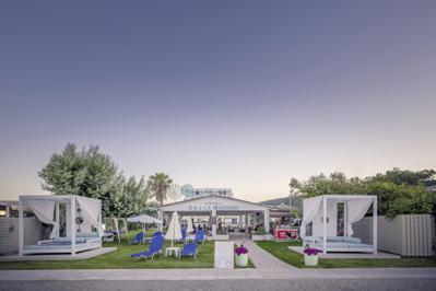 Foto Hotel Albatros *** Moraitika